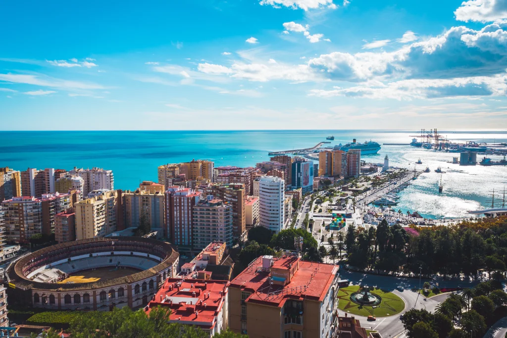 Vista de Málaga para decidir dónde alojarse en Málaga según el tipo de escapada