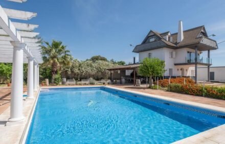 Los Rosales de La Palmilla – Casa en Montoro, a 30 minutos de Córdoba.