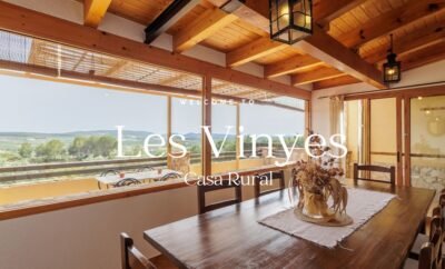Casa Les Vinyes · Casa rural entre viñedos