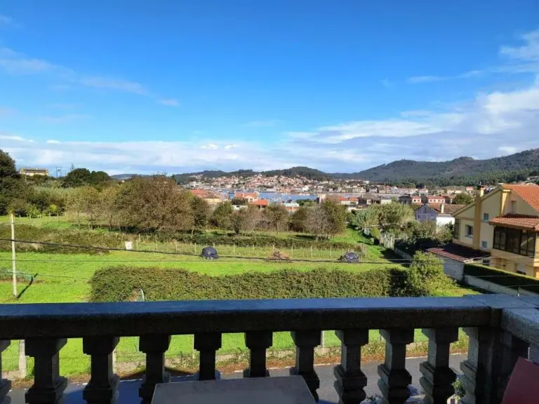 Apartamentos Cruceiro – Apartamento de 2 dormitorios con balcón y vistas al mar