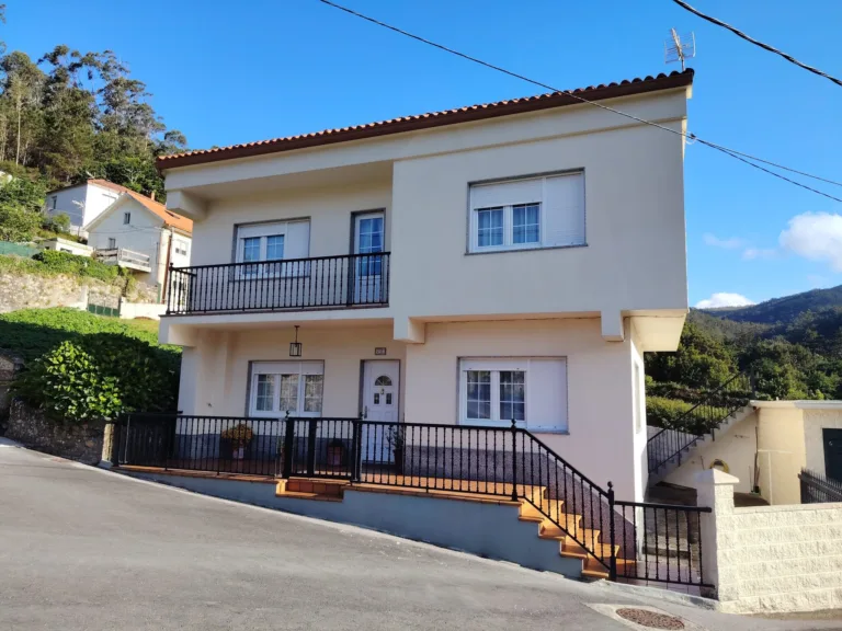 Casa da Fonte, Ezaro