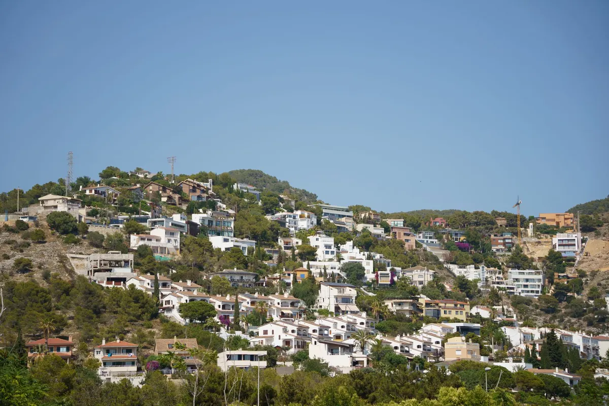 Casas de un pueblo mediterraneo espanol, entorno para anunciar alquiler vacacional gratis