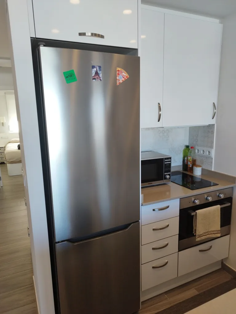 Moderno apartamento con vistas al mar en Denia — Apartamento