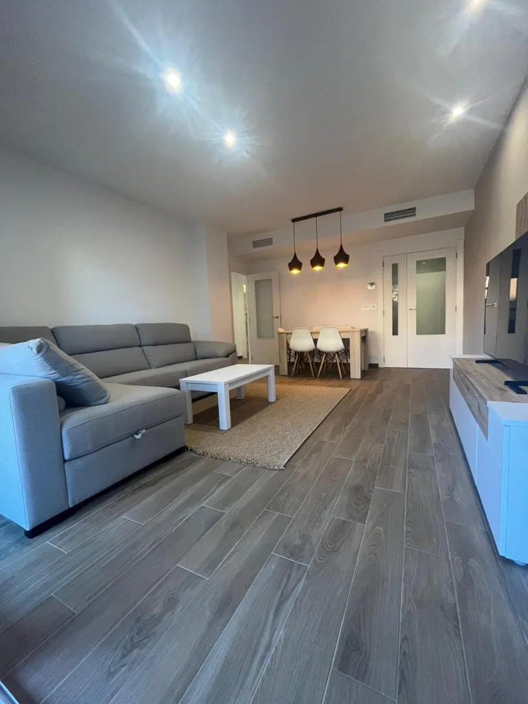 Moderno apartamento céntrico con piscina
