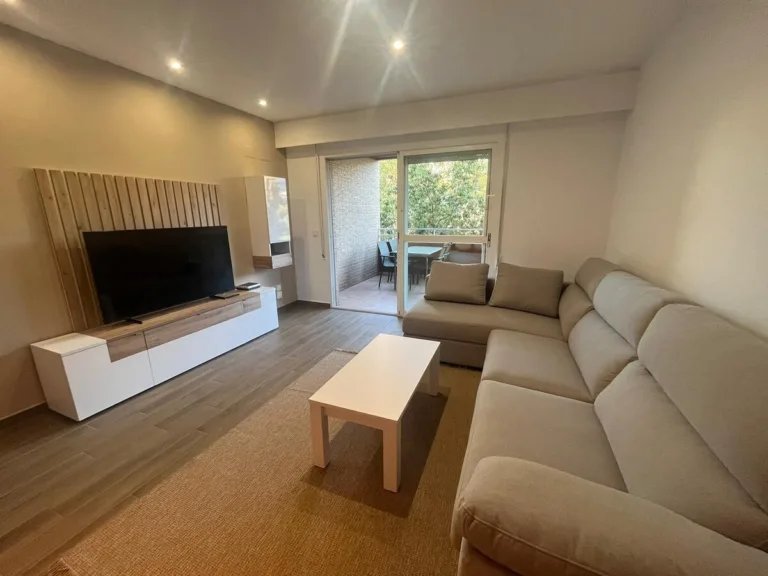 Moderno apartamento céntrico con piscina