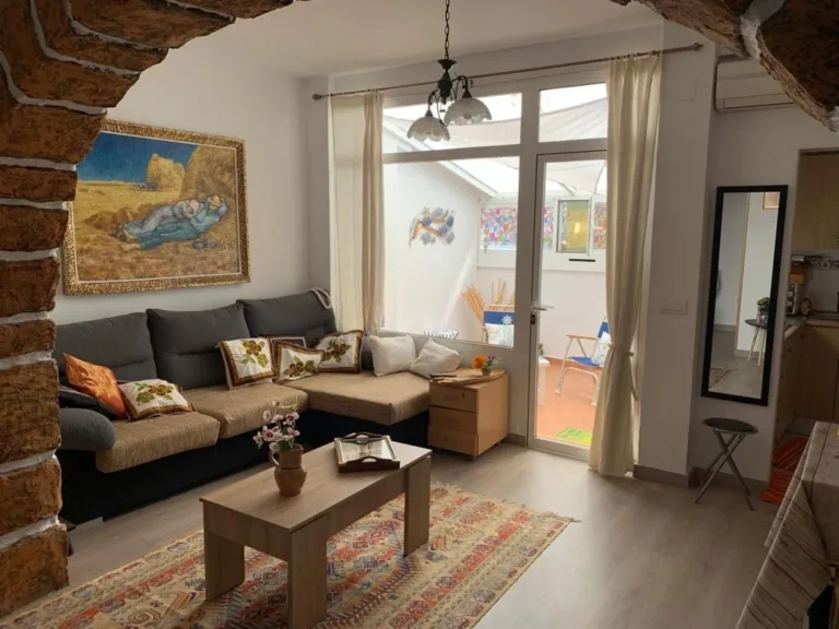 La casa del pintor, casa tradicional frente al mar en Denia — Casa